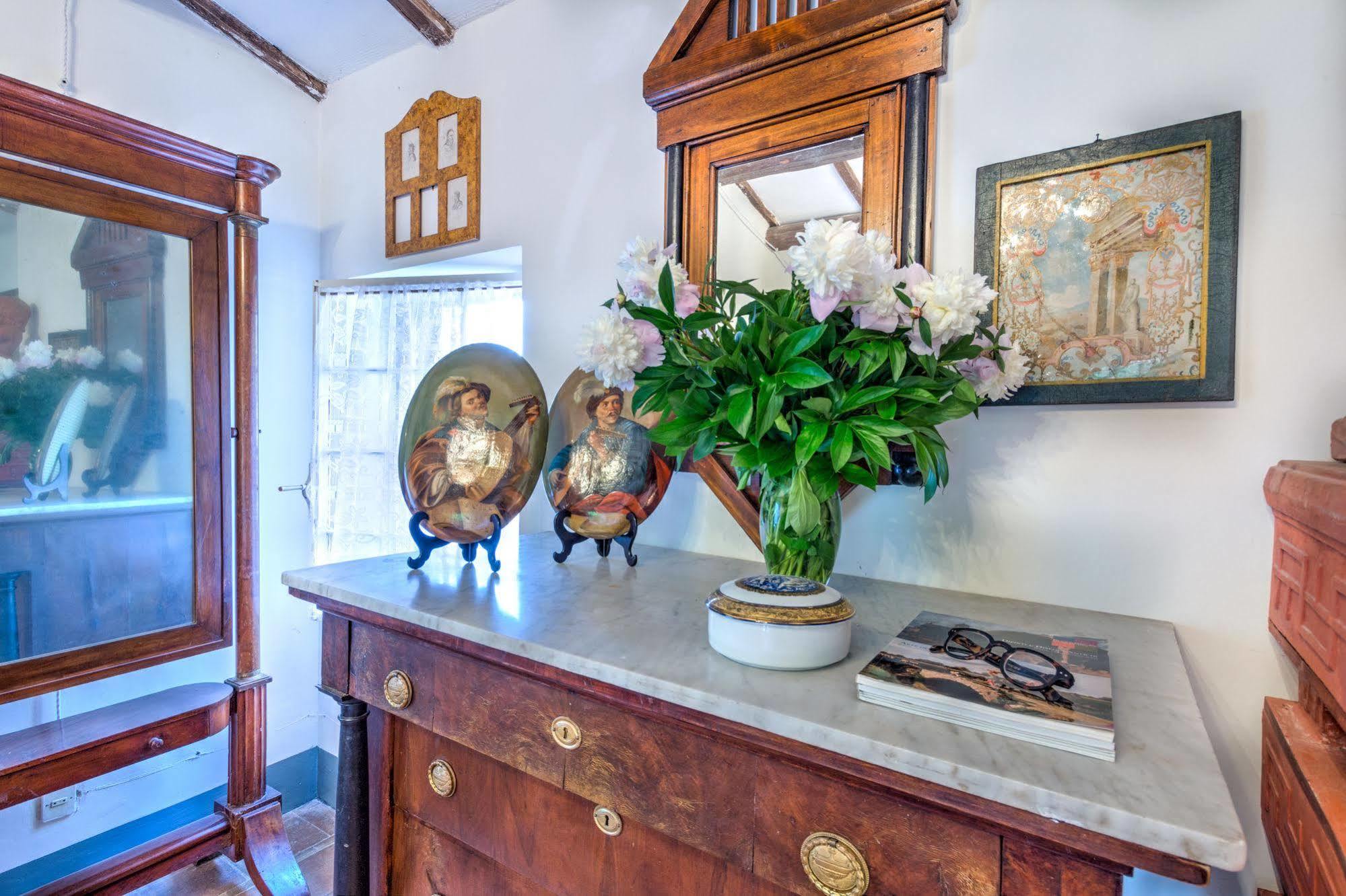 B&B La Residenza Del Poeta Montesicuro エクステリア 写真